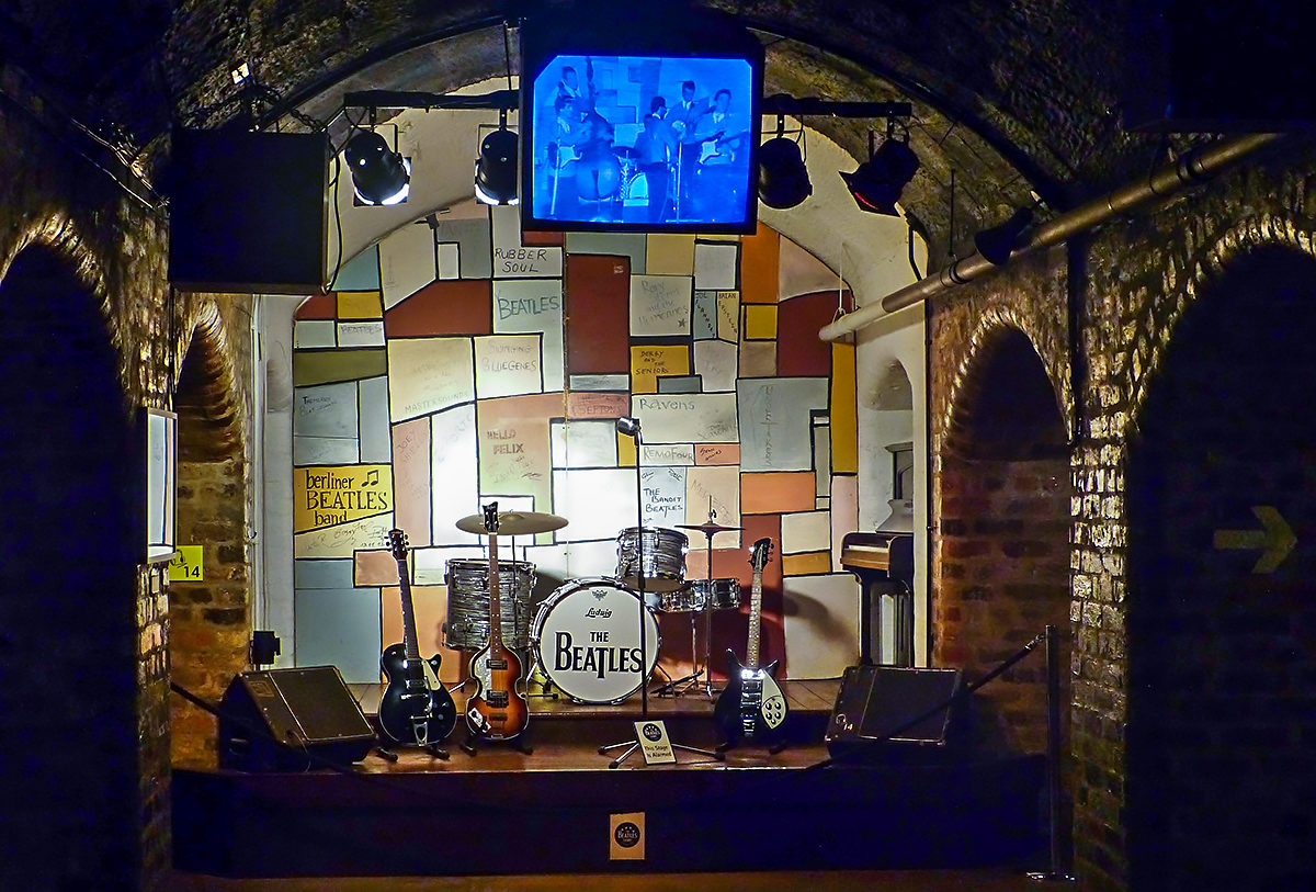 Копия сцены клуба Cavern в музее Битлз
